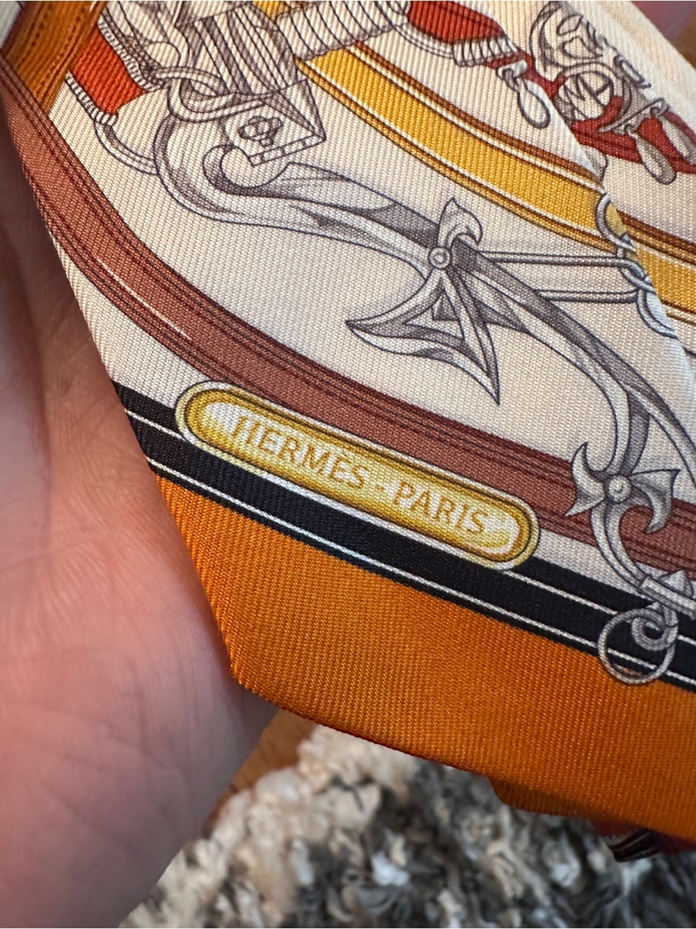BNWT Harnais Legendaire Twilly Silk - Picture 8 of 15